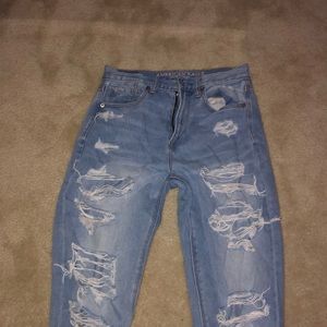 American Eagle Ripped Mom jeans
